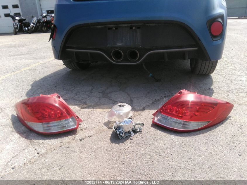 2016 Hyundai Veloster VIN: KMHTC6AE5GU255632 Lot: 12032774