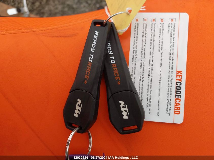 2024 Ktm 390 Duke VIN: MD2JPJ403RN241156 Lot: 12032924