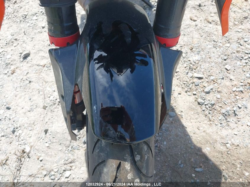 2024 Ktm 390 Duke VIN: MD2JPJ403RN241156 Lot: 12032924