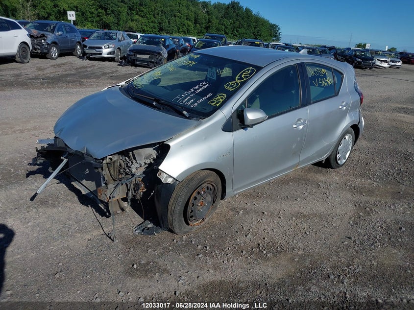 2015 Toyota Prius C Technology VIN: JTDKDTB30F1582724 Lot: 12033017