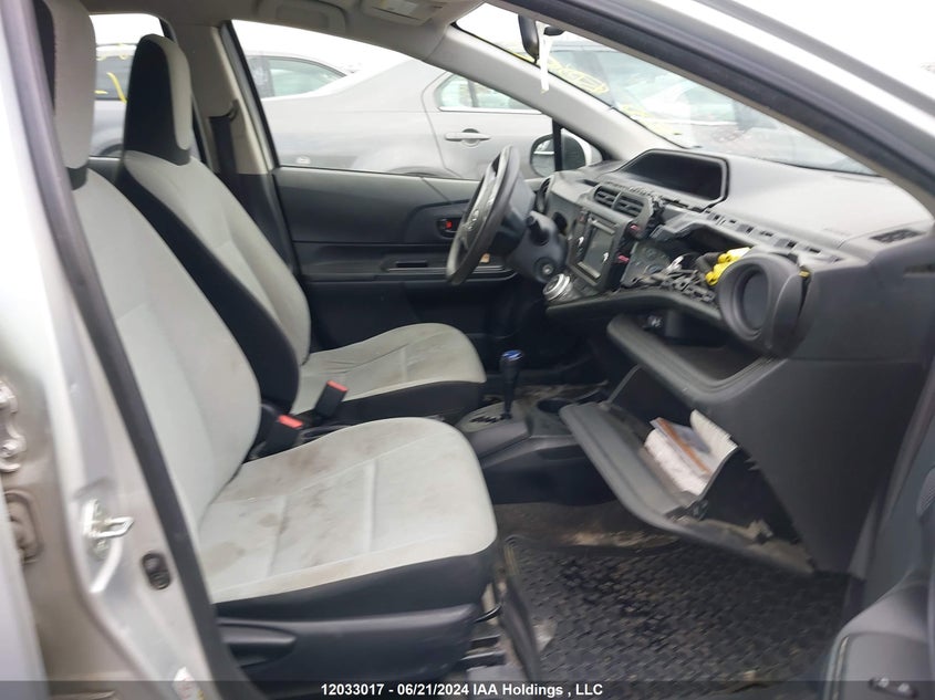 2015 Toyota Prius C Technology VIN: JTDKDTB30F1582724 Lot: 12033017