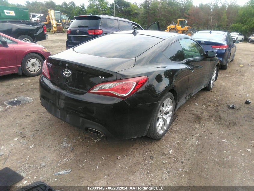 2015 Hyundai Genesis Coupe 3.8L/3.8 R-Spec/3.8 Ult VIN: KMHHU6KJ8FU130444 Lot: 12033149