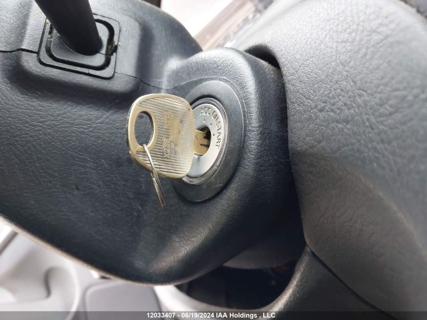 2005 Hyundai Elantra Gls/Gt VIN: KMHDN45D05U105414 Lot: 12033407