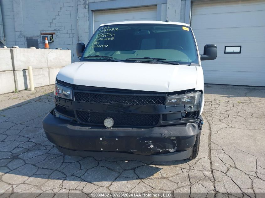 2018 Chevrolet Express G2500 VIN: 1GCWGAFP1J1256868 Lot: 12033432
