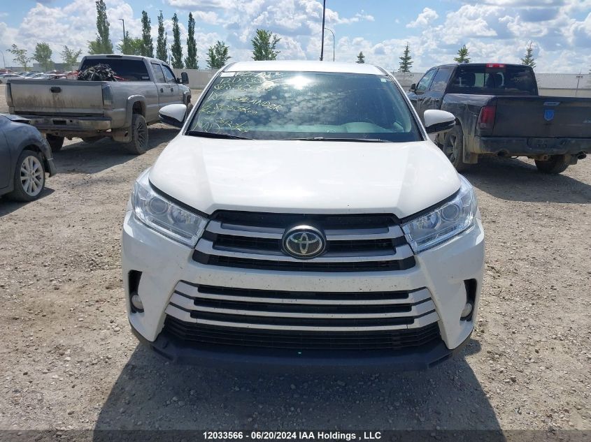 2018 Toyota Highlander Le/Le Plus VIN: 5TDBZRFH8JS836590 Lot: 12033566