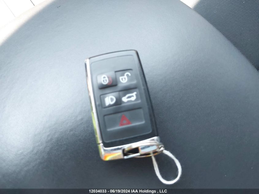 2020 Land Rover Range Rover P525 Hse VIN: SALGS2SE1LA586986 Lot: 12034033