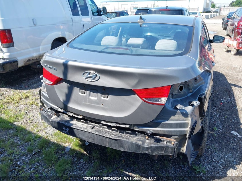 2013 Hyundai Elantra Gls/Limited VIN: 5NPDH4AE6DH170643 Lot: 12034194