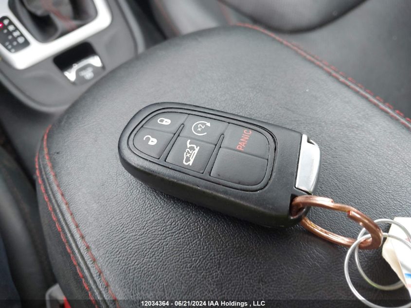 2018 Jeep Cherokee Trailhawk VIN: 1C4PJMBX0JD592913 Lot: 12034364