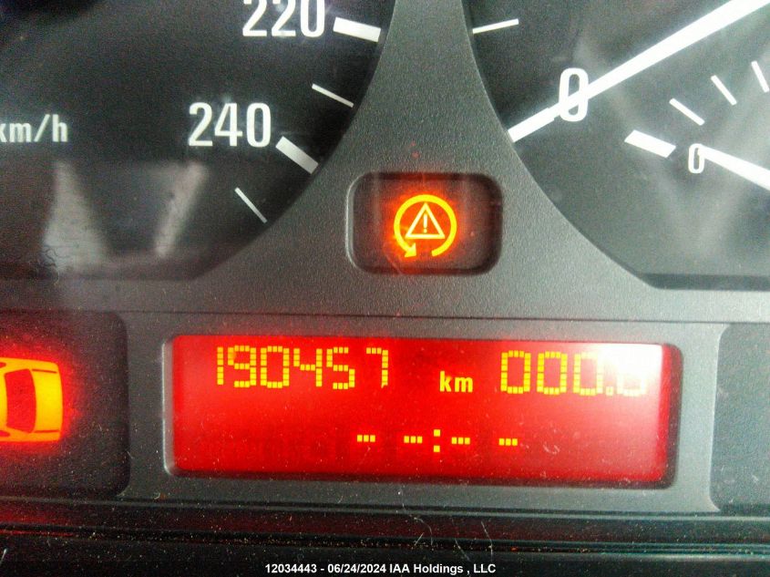 2000 BMW 3 Series VIN: WBAAM5345YFR17770 Lot: 12034443