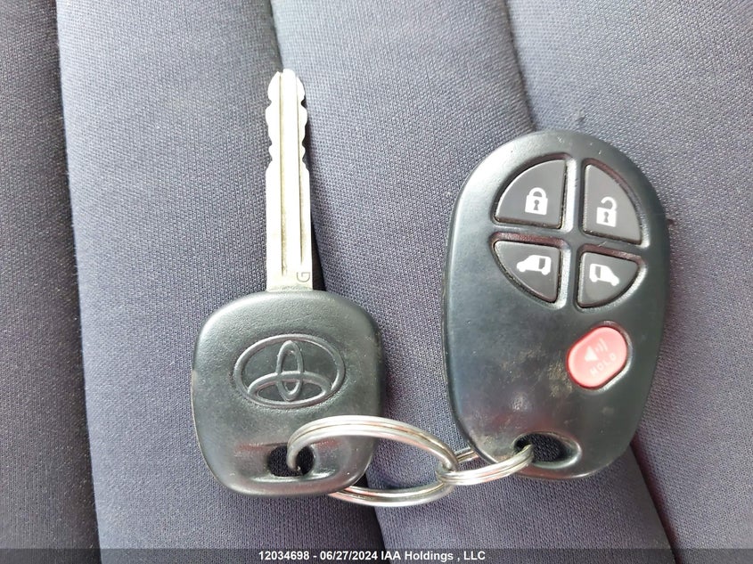 2014 Toyota Sienna Le 8 Passenger VIN: 5TDKK3DC9ES477460 Lot: 12034698