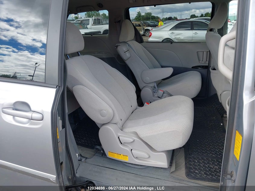 2014 Toyota Sienna Le 8 Passenger VIN: 5TDKK3DC9ES477460 Lot: 12034698