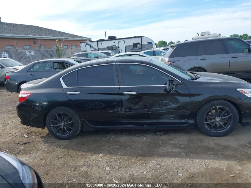 1HGCR2F05GA807030 2016 Honda Accord