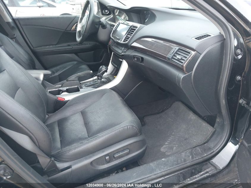 1HGCR2F05GA807030 2016 Honda Accord