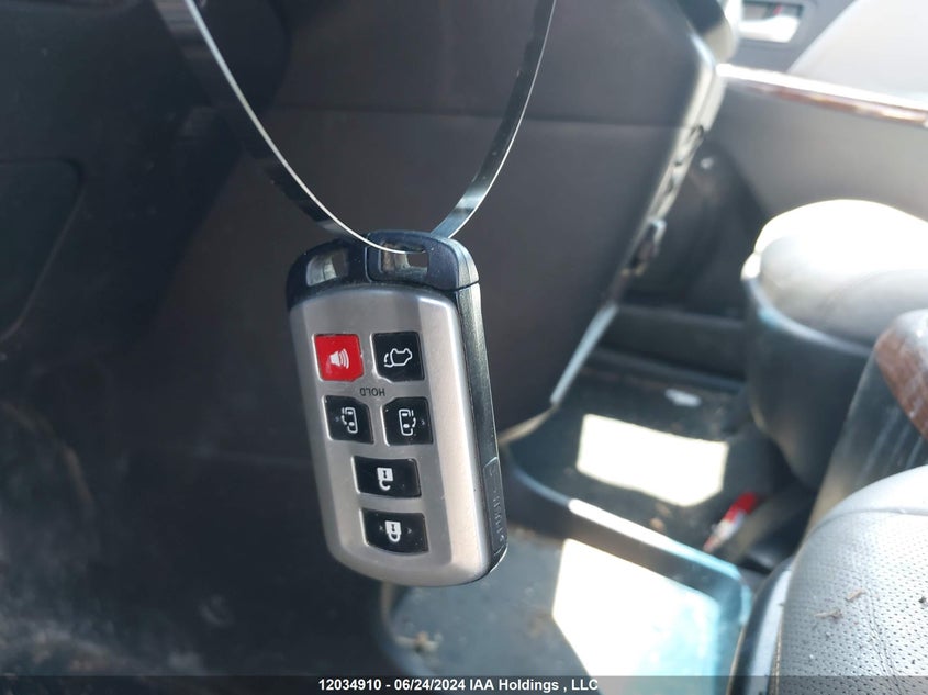 2015 Toyota Sienna Xle/Limited VIN: 5TDYK3DC1FS564636 Lot: 12034910