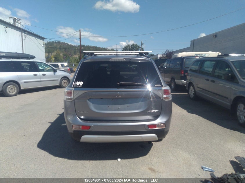 2015 Mitsubishi Outlander VIN: JA4AZ3A35FZ001762 Lot: 12034931