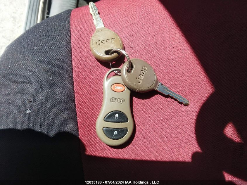 2000 Jeep Grand Cherokee Laredo VIN: 1J4GW48S8YC213616 Lot: 12035198