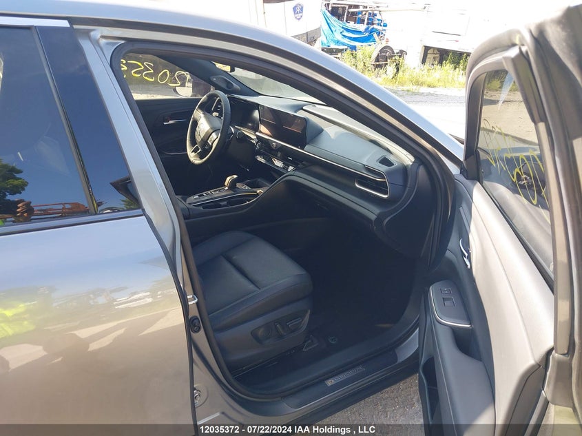 2023 Toyota Crown Platinum VIN: JTDAFAAF4P3000717 Lot: 12035372