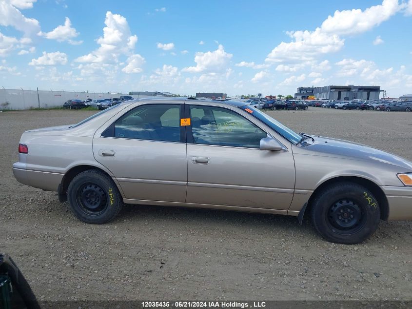 1999 Toyota Camry Le VIN: JT2BG22K0X0282562 Lot: 12035435