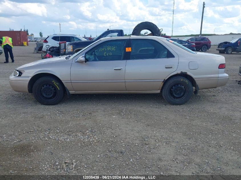 1999 Toyota Camry Le VIN: JT2BG22K0X0282562 Lot: 12035435