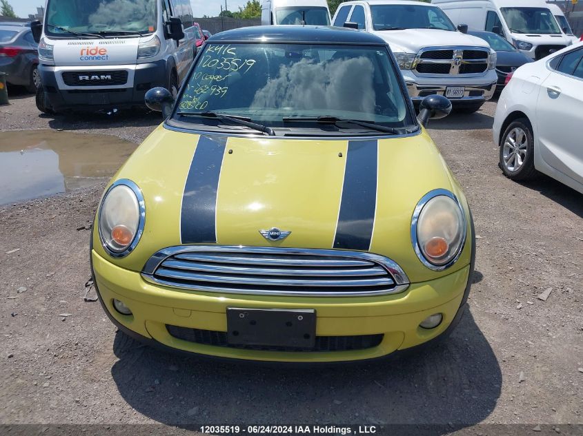 2010 Mini Cooper Hardtop VIN: WMWMF3C58ATZ62939 Lot: 12035519