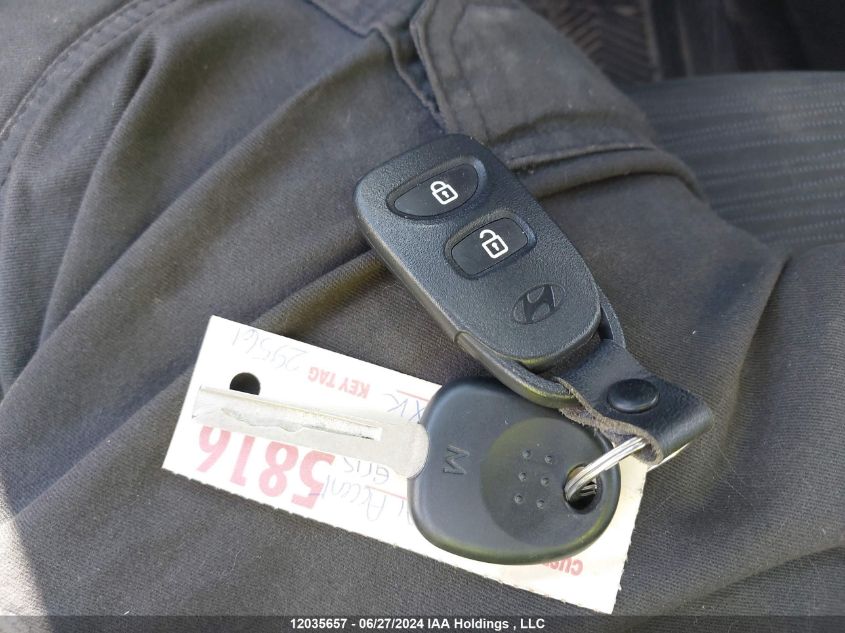 2015 Hyundai Accent VIN: KMHCT5AE3FU229085 Lot: 12035657