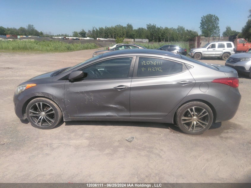 2012 Hyundai Elantra Gls/Limited VIN: 5NPDH4AE2CH142742 Lot: 12036111