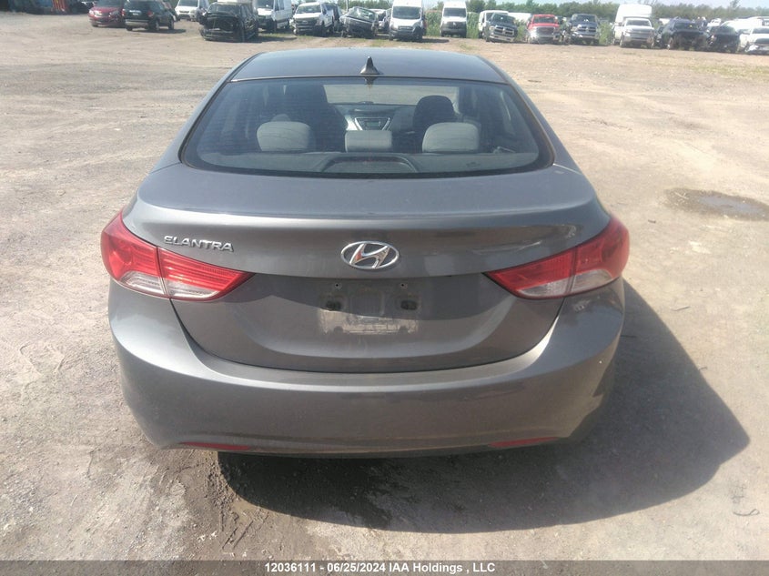 2012 Hyundai Elantra Gls/Limited VIN: 5NPDH4AE2CH142742 Lot: 12036111