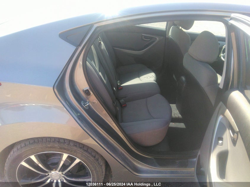 2012 Hyundai Elantra Gls/Limited VIN: 5NPDH4AE2CH142742 Lot: 12036111