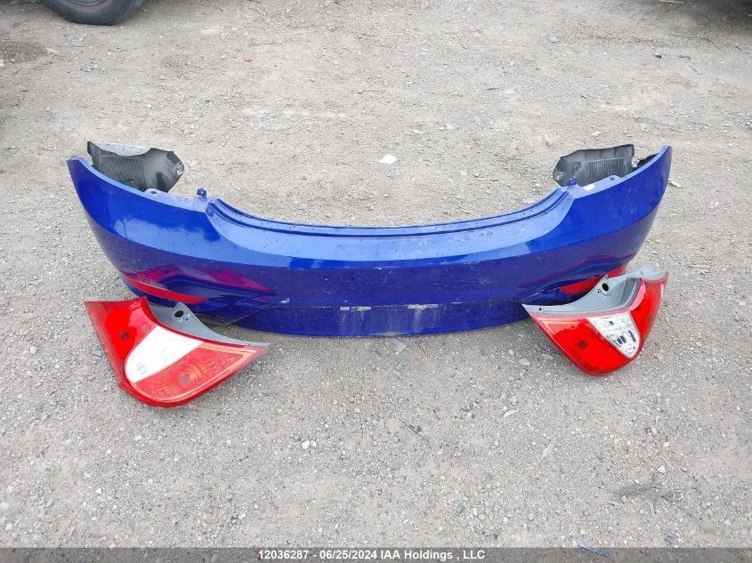 2013 Hyundai Accent Gl VIN: KMHCT5AE7DU113353 Lot: 12036287