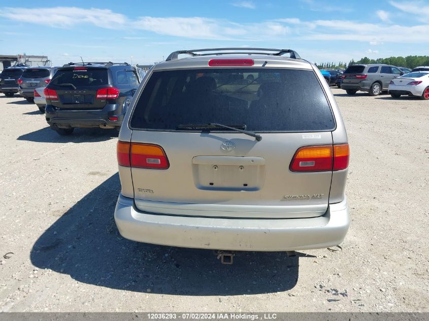 2000 Toyota Sienna Le/Xle VIN: 4T3ZF13C1YU242188 Lot: 12036293