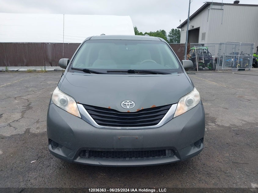 2013 Toyota Sienna Le VIN: 5TDKK3DC1DS371888 Lot: 12036363