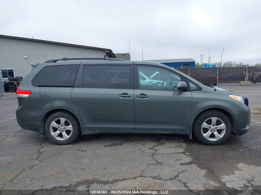 2013 Toyota Sienna Le VIN: 5TDKK3DC1DS371888 Lot: 12036363