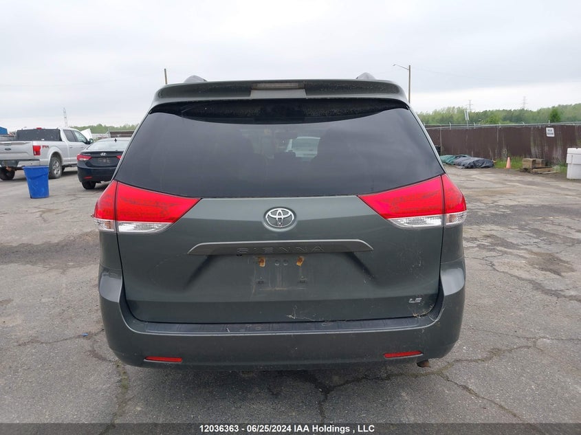 2013 Toyota Sienna Le VIN: 5TDKK3DC1DS371888 Lot: 12036363