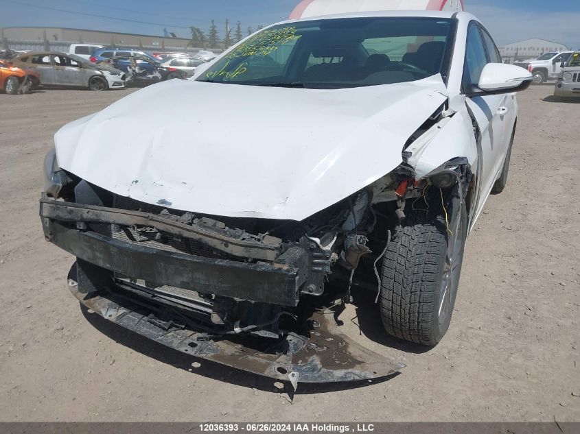 2017 Hyundai Elantra Se/Value/Limited VIN: KMHD84LFXHU251514 Lot: 12036393