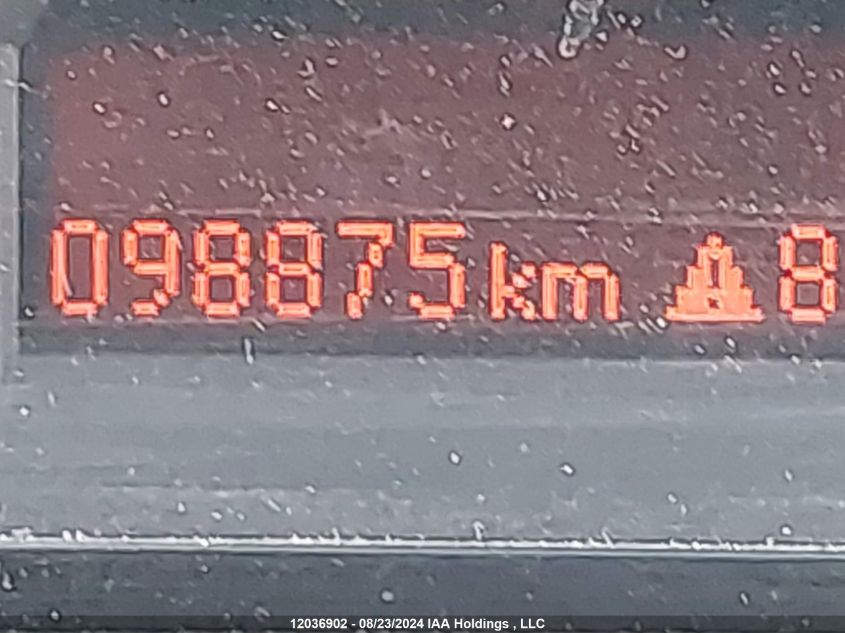 2005 BMW 3 Series VIN: WBAVA76000NK14246 Lot: 12036902