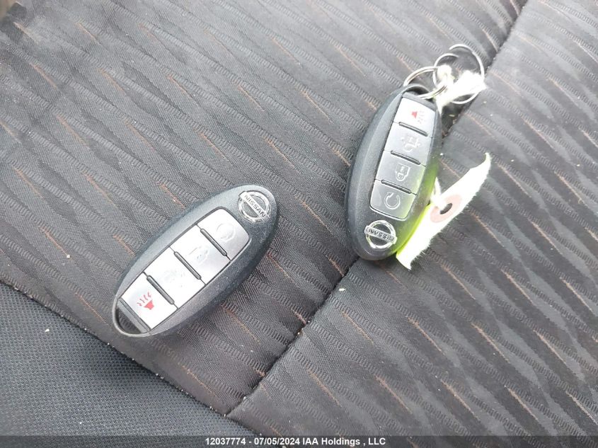 2017 Nissan Rogue VIN: 5N1AT2MVXHC818127 Lot: 12037774