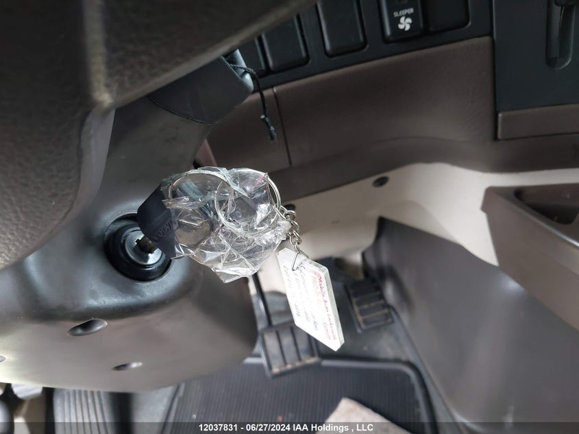 2016 Volvo Vn L VIN: 4V4NC9EJ5GN962024 Lot: 12037831