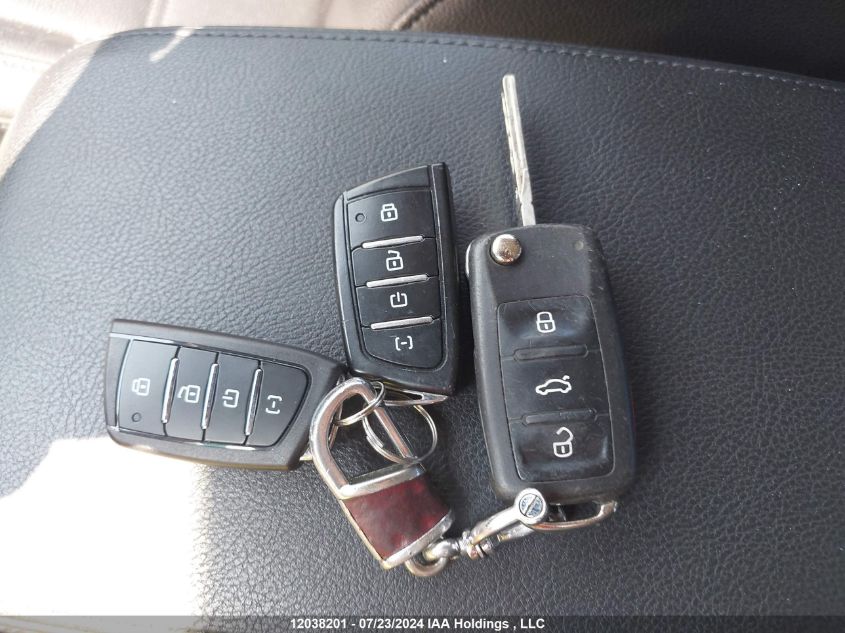 2013 Volkswagen Passat Se VIN: 1VWBH7A34DC120338 Lot: 12038201