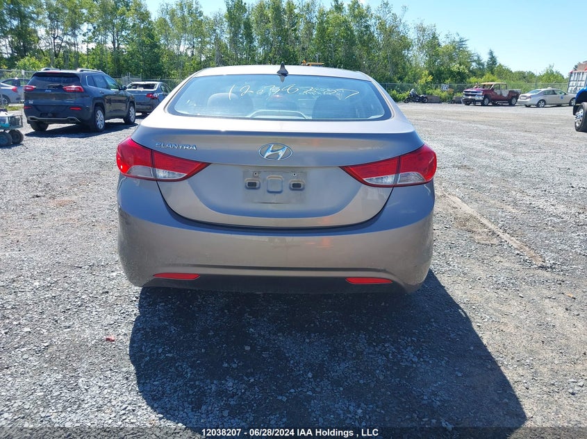 2012 Hyundai Elantra Gls/Limited VIN: 5NPDH4AE7CH142512 Lot: 12038207