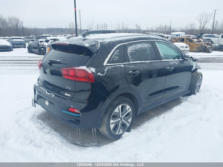 KNDCC3LG0M5090645 2021 KIA NIRO photo no. 4