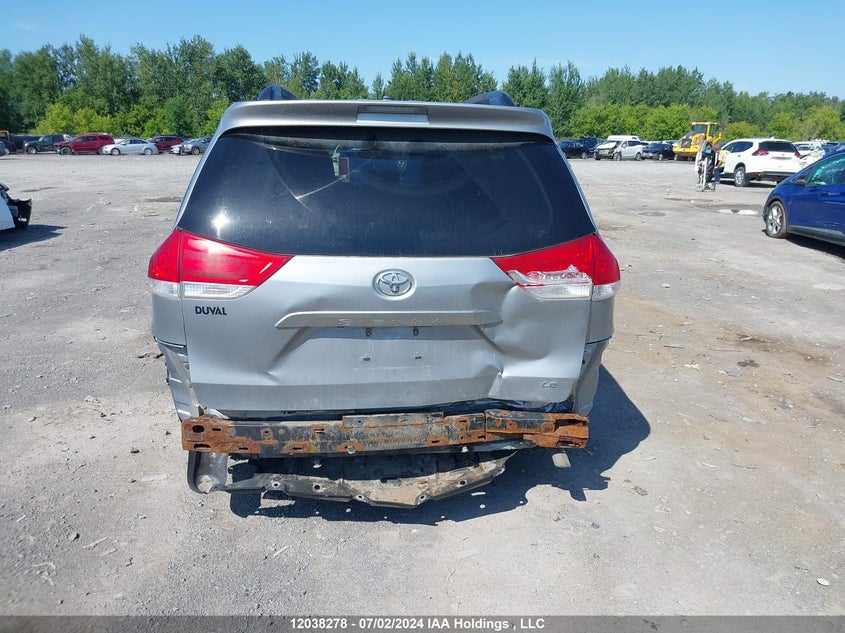 2012 Toyota Sienna VIN: 5TDKK3DC5CS268228 Lot: 12038278
