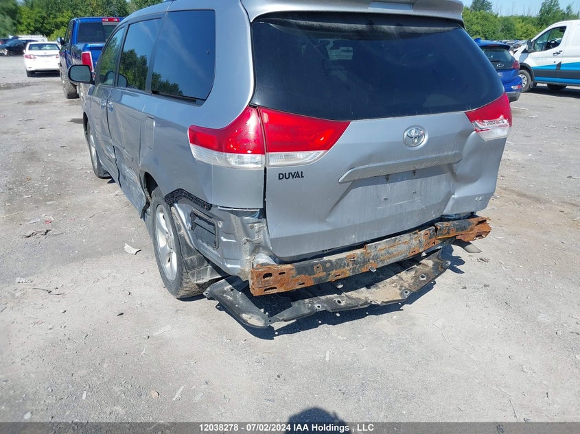 2012 Toyota Sienna VIN: 5TDKK3DC5CS268228 Lot: 12038278