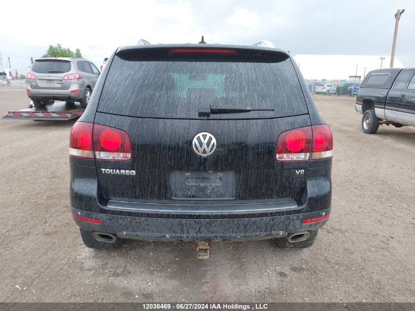 2008 Volkswagen Touareg 2 VIN: WVGCB77L18D041883 Lot: 12038469