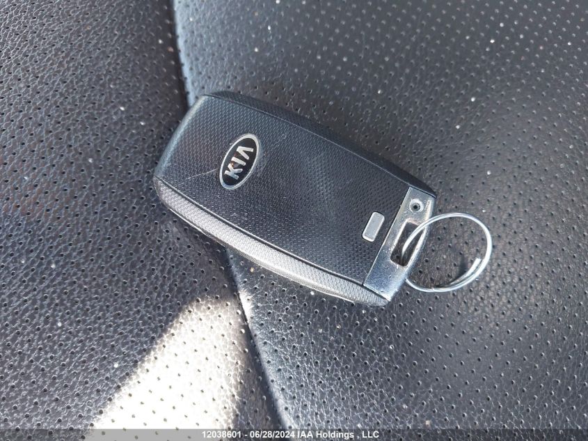 2015 Kia Optima VIN: KNAGN4A70F5642942 Lot: 12038601