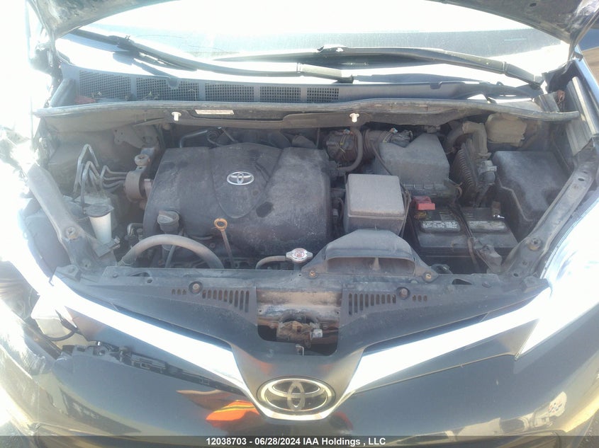 2018 Toyota Sienna Le 7-Passenger VIN: 5TDJZ3DC9JS191044 Lot: 12038703