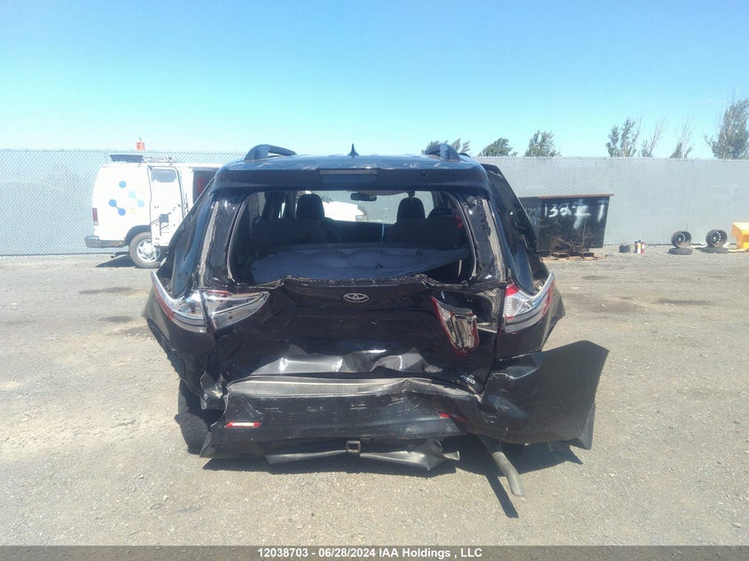 2018 Toyota Sienna Le 7-Passenger VIN: 5TDJZ3DC9JS191044 Lot: 12038703