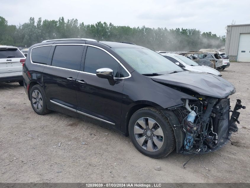 2017 Chrysler Pacifica Hybrid Platinum VIN: 2C4RC1N72HR789084 Lot: 12039039