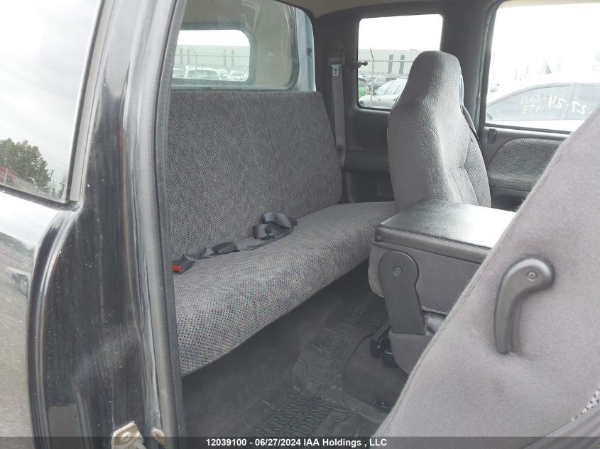 2000 Dodge Ram 1500 VIN: 3B7HF12Y1YG102814 Lot: 12039100