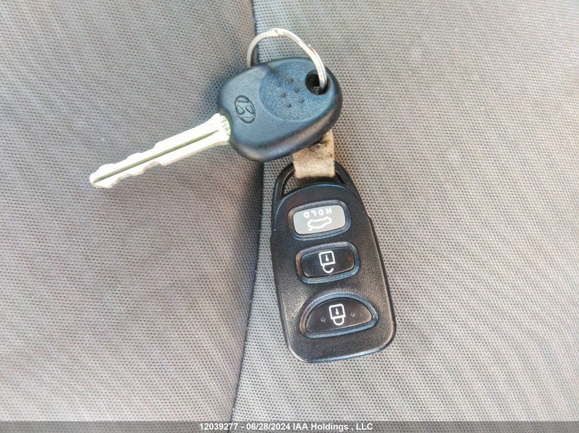 2013 Hyundai Elantra Gl VIN: 5NPDH4AE8DH393072 Lot: 12039277