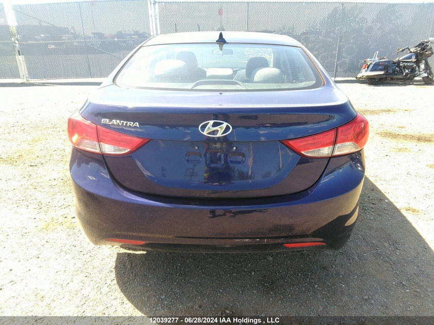 2013 Hyundai Elantra Gl VIN: 5NPDH4AE8DH393072 Lot: 12039277